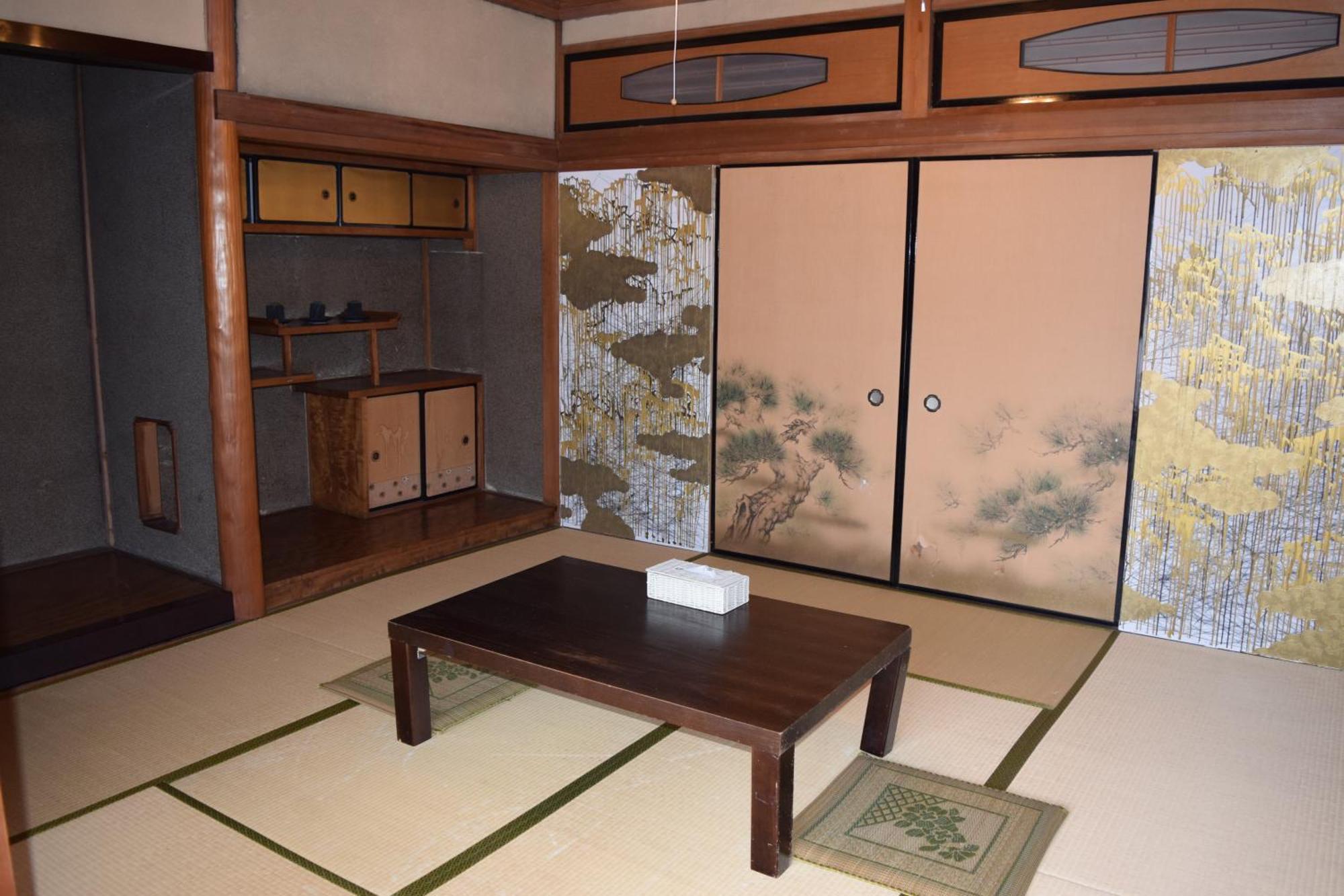 Bakushuku Den Guest House Brew Matsuyama  Exterior photo